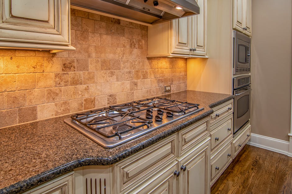The Ultimate Guide to Choosing the Perfect Interlocking Tile for Your Kitchen Backsplash