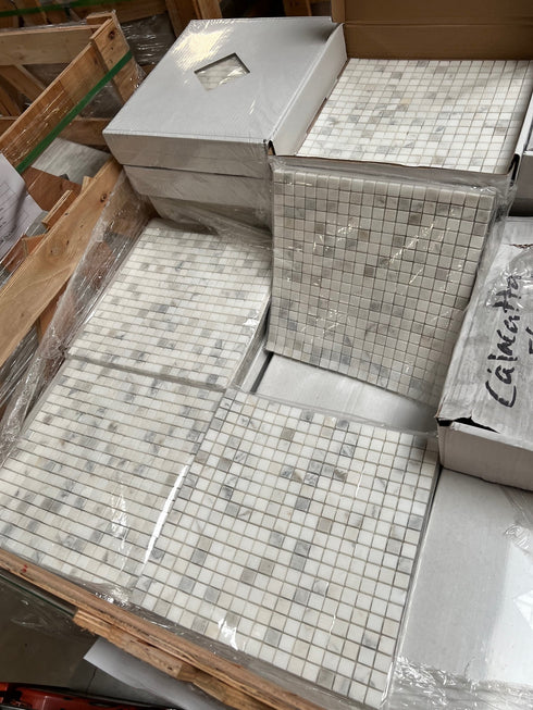 Calacatta Gold Square Mosaic Backsplash Wall Tile 5/8"