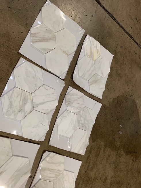Calacatta Gold Honed Hexagon Mosaic Backsplash Wall Tile 6"