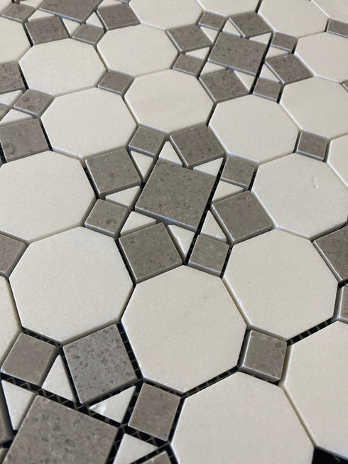 Thassos White Polished Octagon Patio w/ Grey Mosaic Tile
